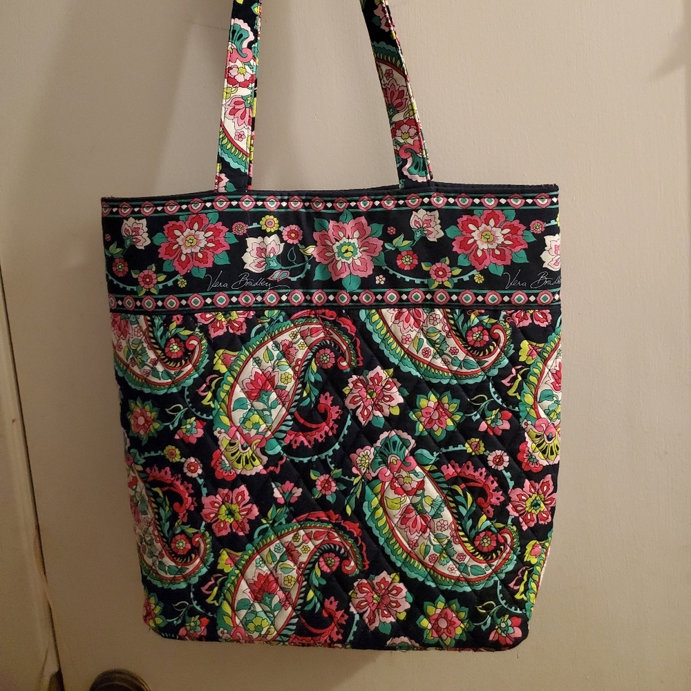 Vera Bradley tote bag in PERFECT CONDITION!!!!